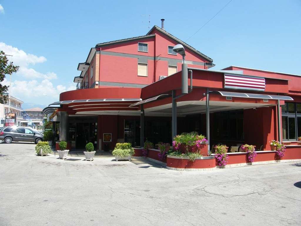 Hotel Residence Memmina Frosinone Exteriér fotografie