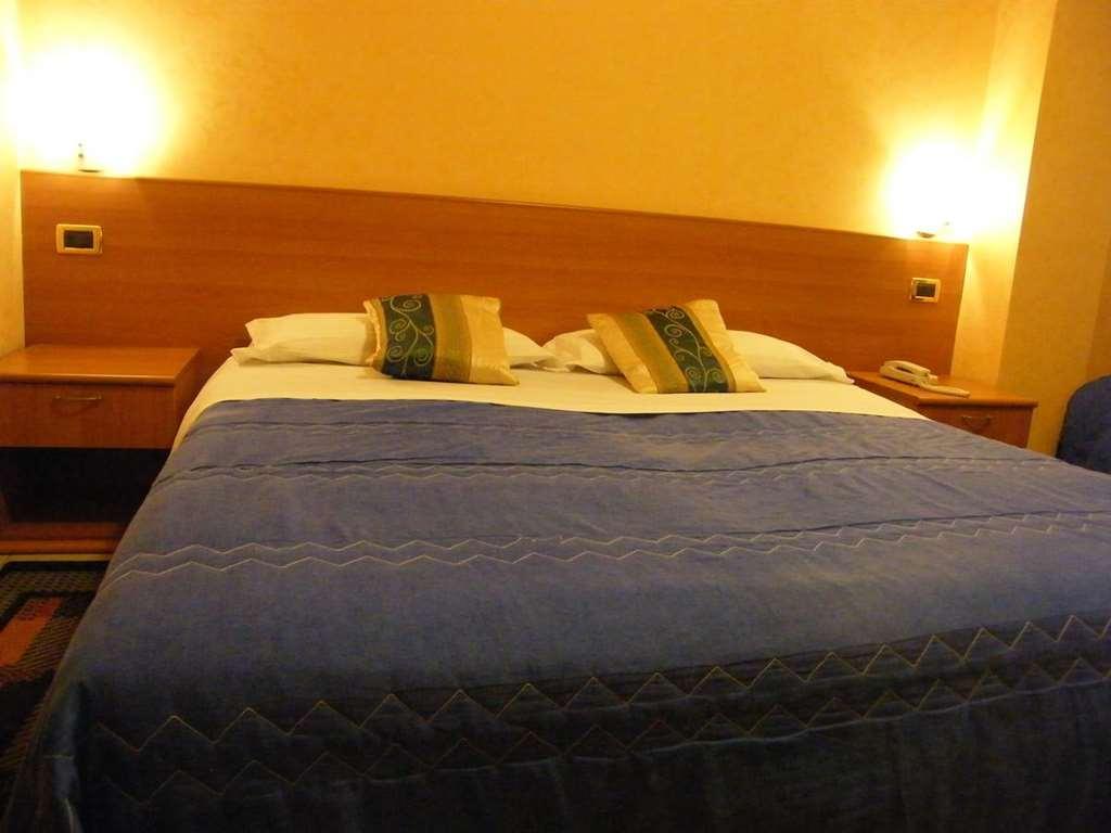 Hotel Residence Memmina Frosinone Pokoj fotografie